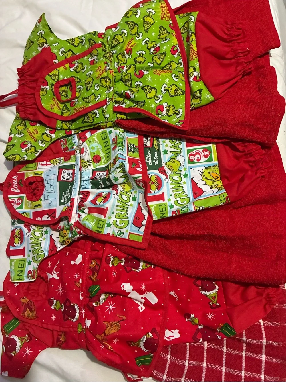 The Grinch Kitchen sets 3 piece